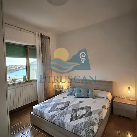 Daire Etruscan Blue House Piombino